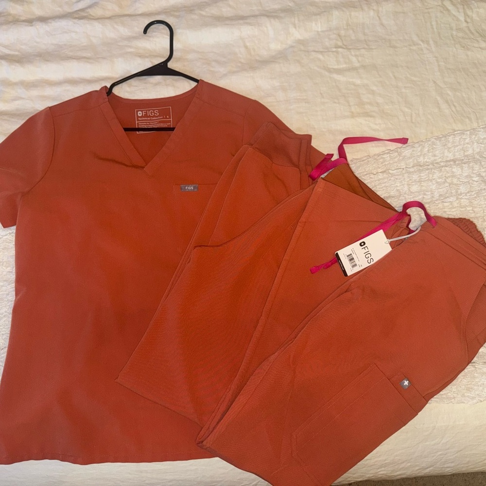Figs terracotta Scrub Set